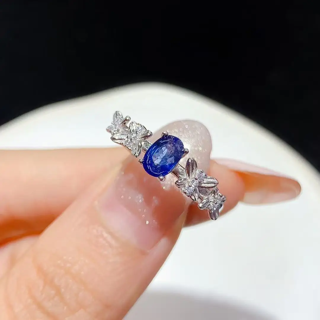 Ethnic Fashion Design - Anello con Zaffiro Naturale dal Design