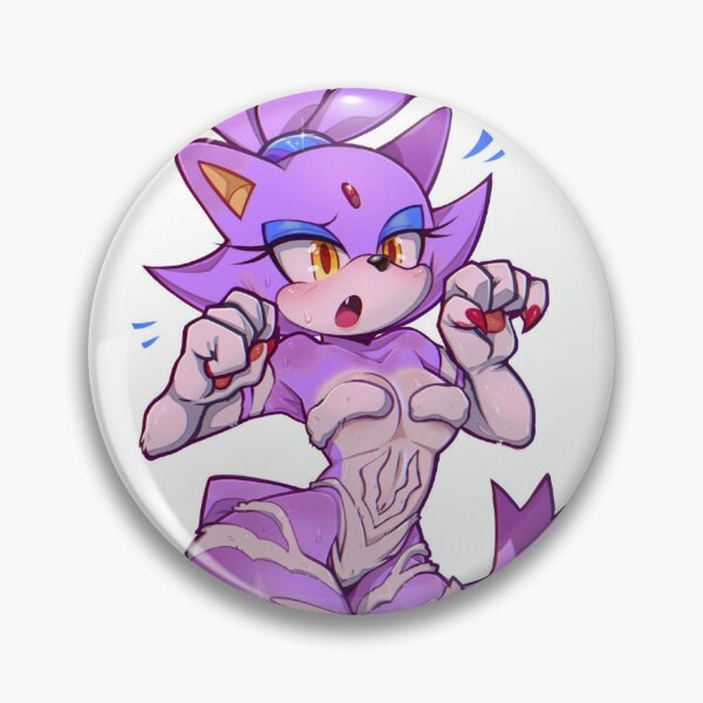 Ethnic Modern Fashion - Blaze the Cat design Felicia Pin